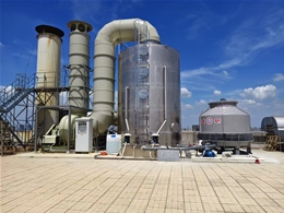 不（bú）鏽鋼（gāng）噴淋塔